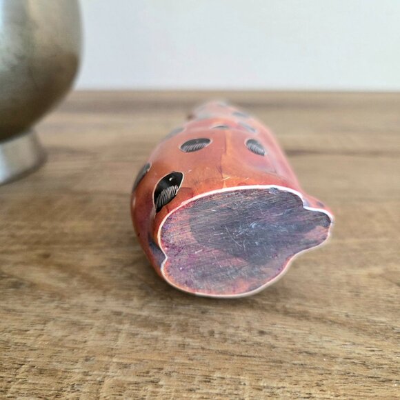 Hand carved hand painted soap stone cat figurine. - Picture 7 of 7